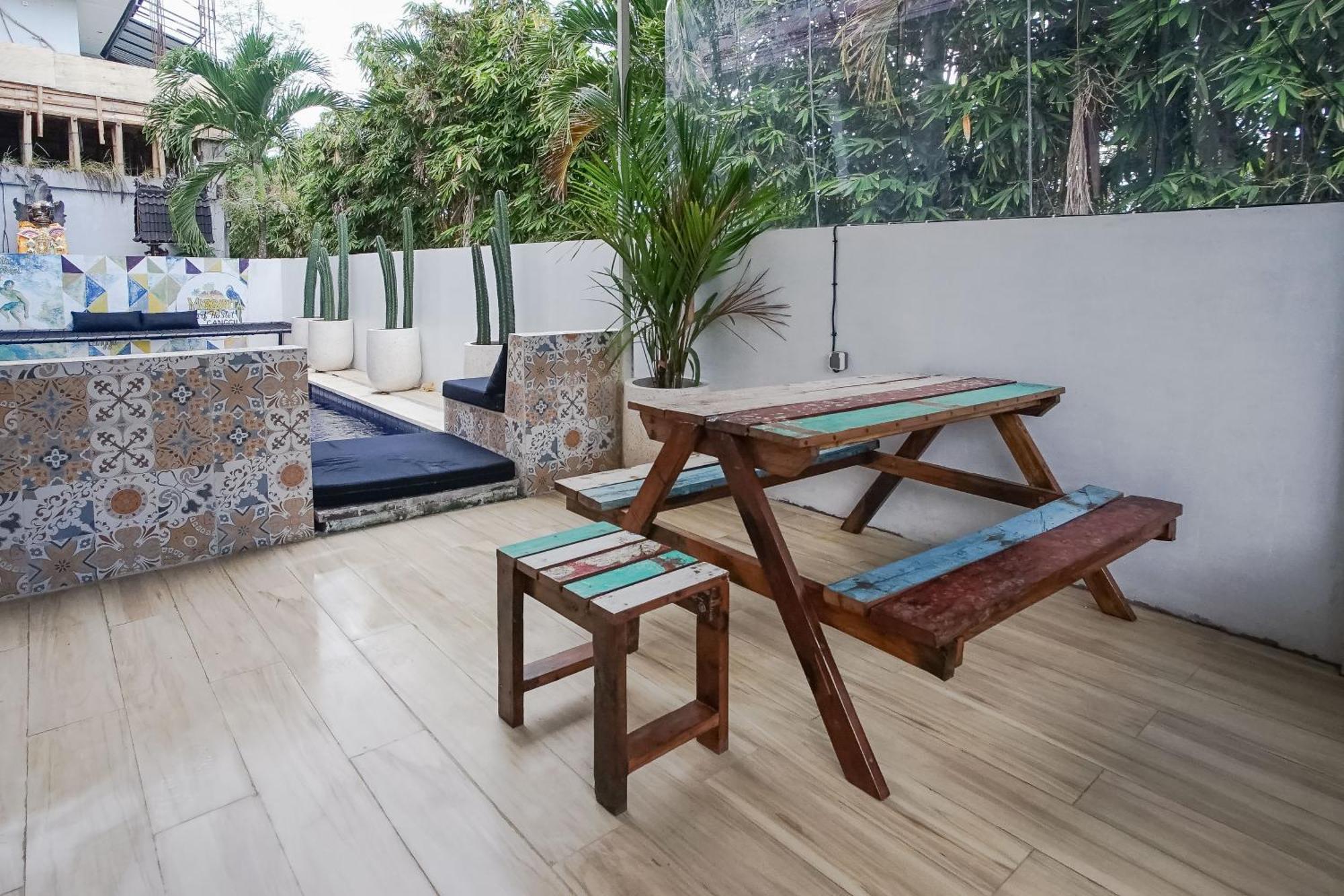 Margarita Surf Hostel Canggu מראה חיצוני תמונה
