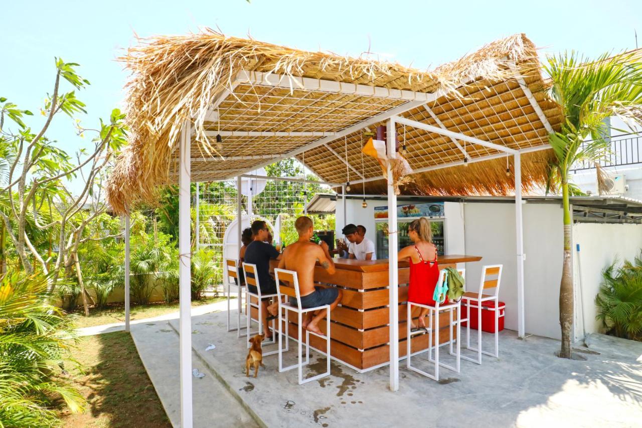 Margarita Surf Hostel Canggu מראה חיצוני תמונה